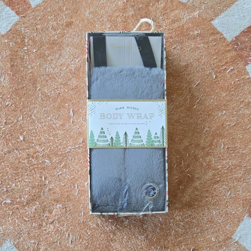 Warm Wishes Gray Body Wrap